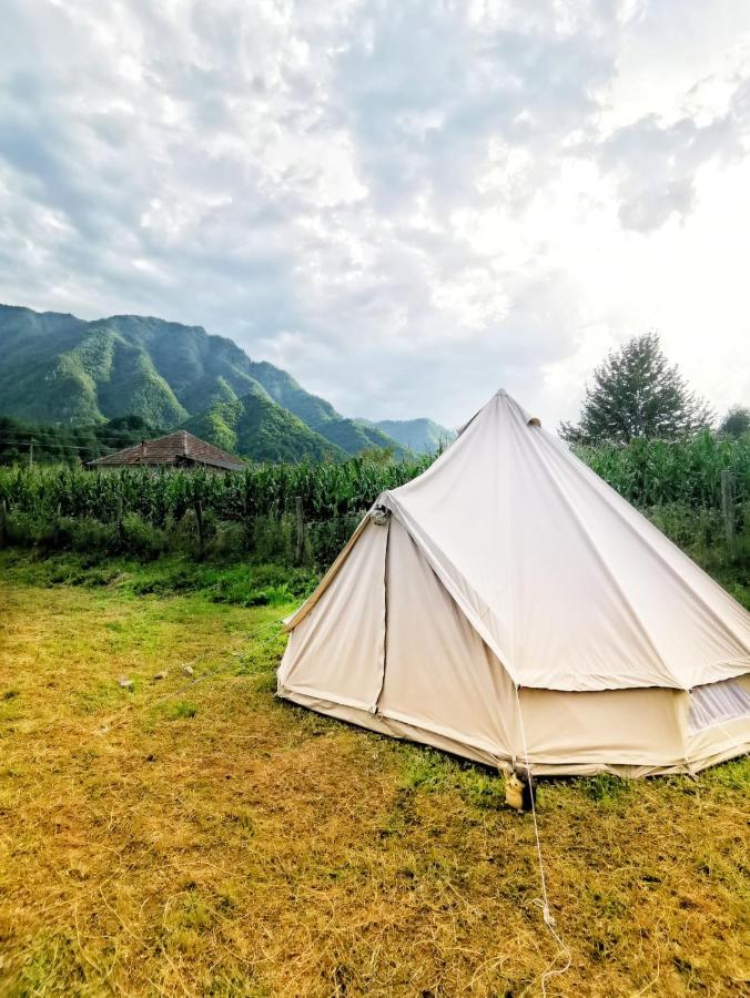 Luna Rock Glamping Brezoi - Blue Scai Dış mekan fotoğraf