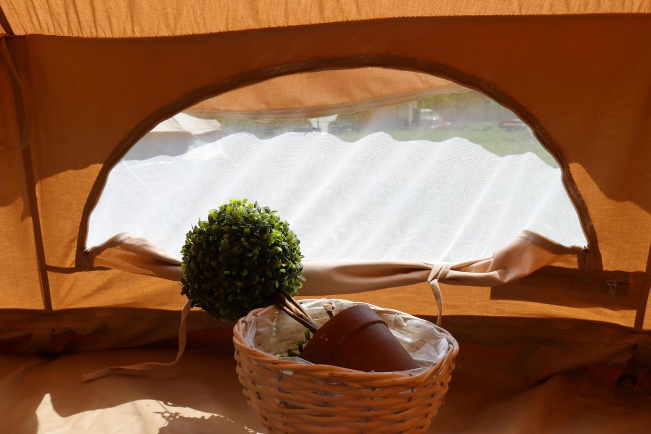 Luna Rock Glamping Brezoi - Blue Scai Dış mekan fotoğraf