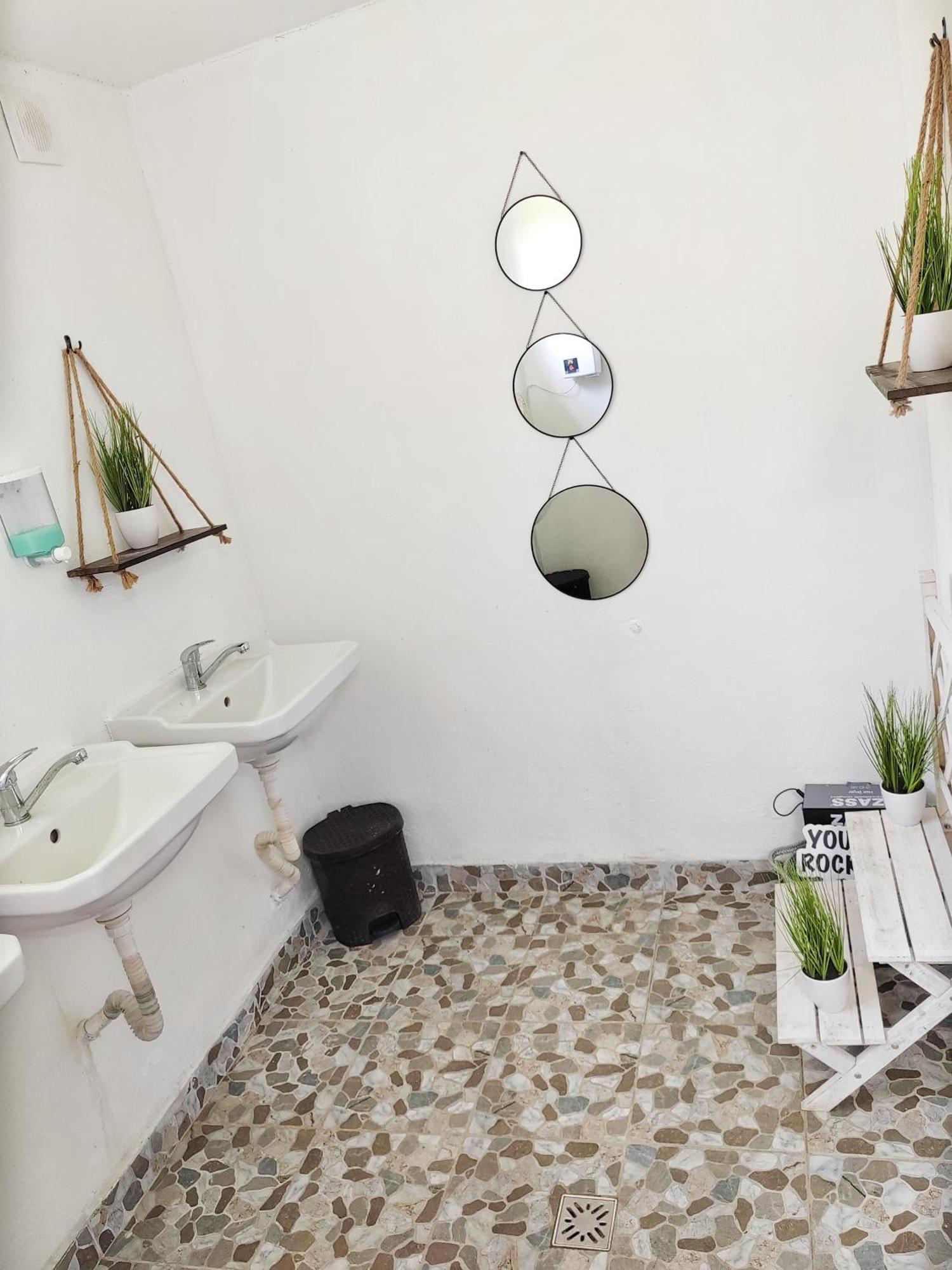 Luna Rock Glamping Brezoi - Blue Scai Dış mekan fotoğraf