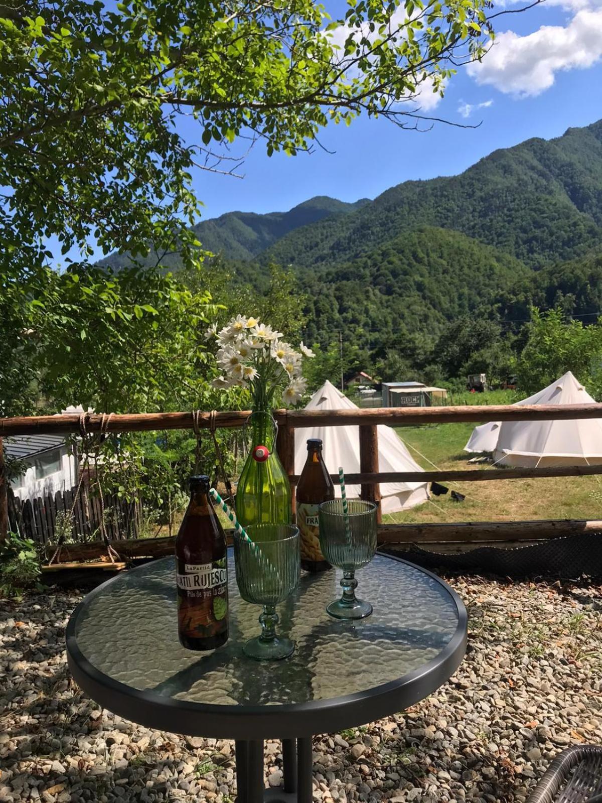 Luna Rock Glamping Brezoi - Blue Scai Dış mekan fotoğraf